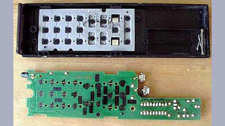 Jalur PCB dan Keypad Kotor
