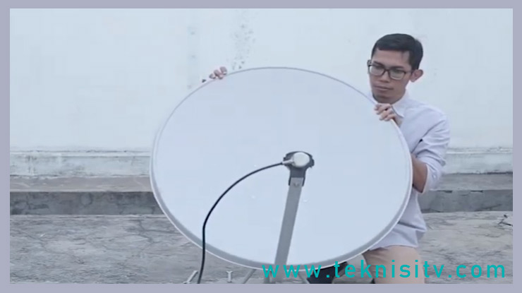 geser kekiri dan kanan sampai muncul sinyal siaran