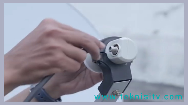 hubungkan kabel konektor LNB ke Receive