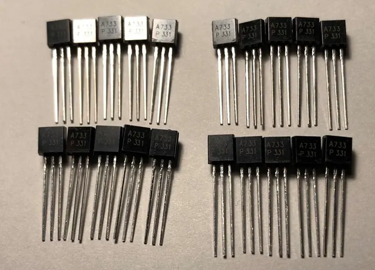 Persamaan Transistor A733